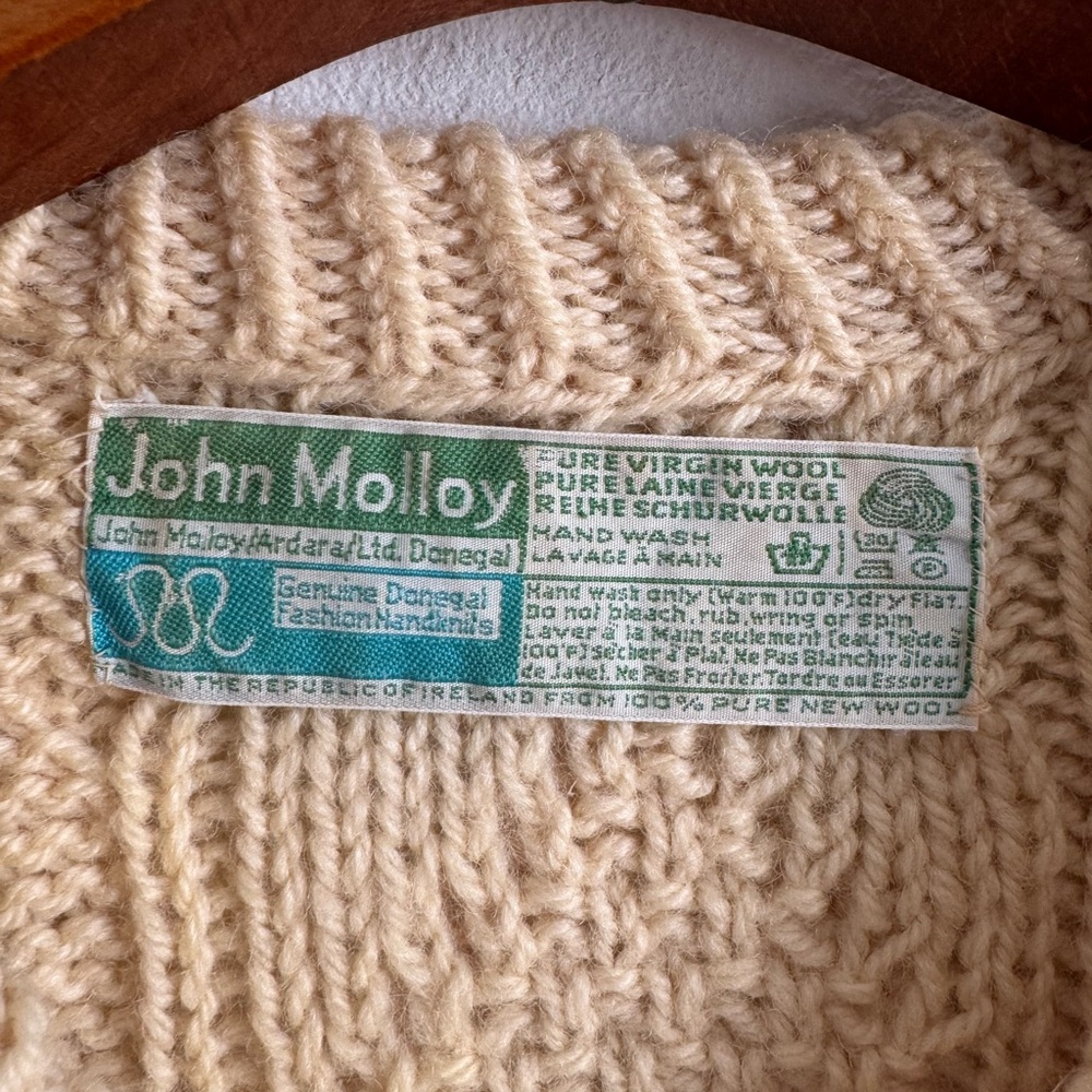 Genuine Pure Virgin Wool Cable Knit Sweater Made in Ireland Men’s M - Picture 2 of 2